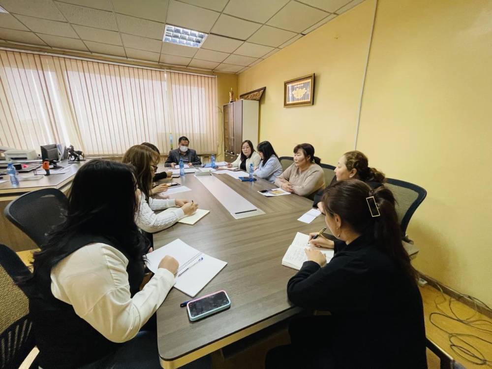 Мэргэжлийн болон техникийн боловсролын сургалтын байгууллагын үйл ажиллагааны гүйцэтгэл, чанар, үр дүнгийн үнэлгээ хийх ажлын хэсэг ирж ажиллаж байна.