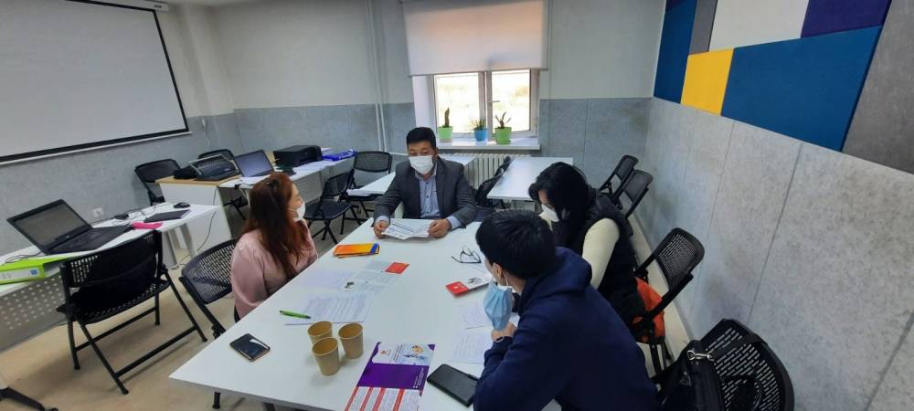 Удаан хугацаанд ажилгүй байгаа, ажил хайж буй иргэдэд сэтгэл зүйн зөвлөгөө өгөх хөдөлмөрийн зах зээлийн шинэлэг үйлчилгээг хэрэгжүүлж эхлээд байна.